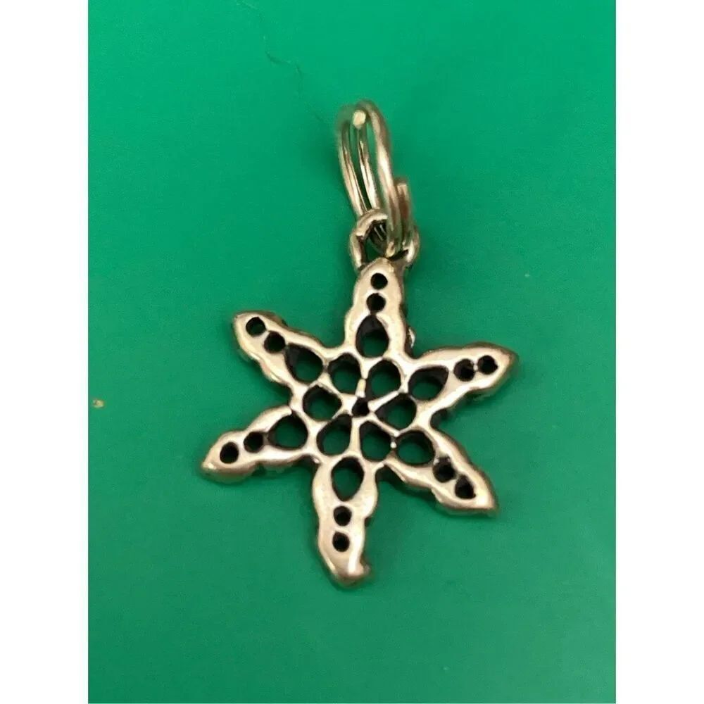.925 Snowflake Sterling Silver Jewelry Charm #winter #vintage